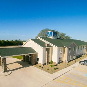 Cobblestone Inn & Suites - Corry Exterior photo