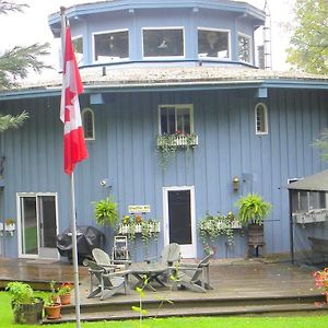 Stouffermill Bed & Breakfast Algonquin Highlands Exterior photo