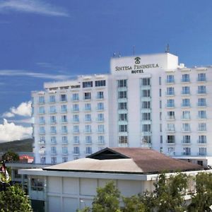 Sintesa Peninsula Hotel Manado Exterior photo
