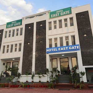 Dazzling East Gate Agra (Uttar Pradesh) Exterior photo