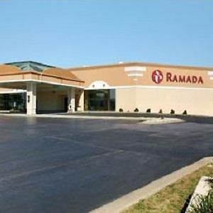 Ramada Moline East Moline Exterior photo