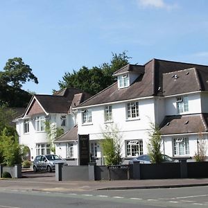 Remont Oxford Hotel Exterior photo