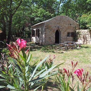 Le Donjon Des Combes Et Son Spa Fayence Exterior photo