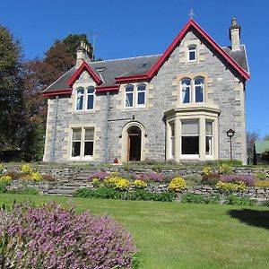 Rossmor Bed & Breakfast Grantown-on-Spey Exterior photo