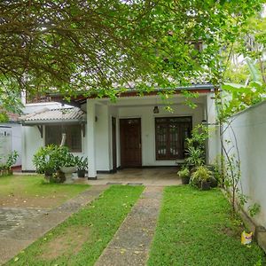 Uyanwatta Guest House Galle Exterior photo