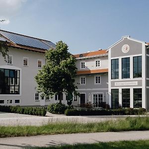 Brauerei Gaststaette Stierberg Obertaufkirchen Exterior photo