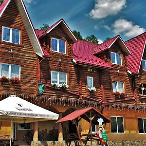 "Lian" Family Hotel & Restaurant Volosyanka (Transcarpathia) Exterior photo