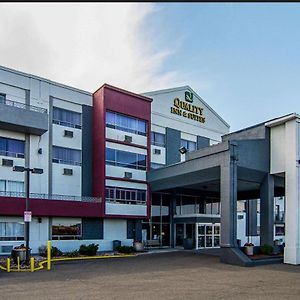 Quality Inn & Suites Denver Stapleton Exterior photo