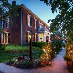 Maple Hill Manor Bed & Breakfast Springfield Exterior photo