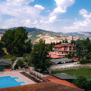 Agriturismo Petrilli Flumeri Exterior photo