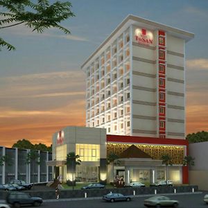 Hotel Tosan Solo Baru Grogol Exterior photo