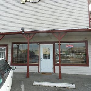 Tyee Restaurant And Motel Coupeville Exterior photo