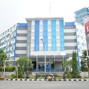 Hotel Brothers Biru Solo Baru Surakarta (Solo) Exterior photo