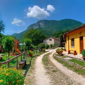 Agriturismo La Ferrera Varco Sabino Exterior photo