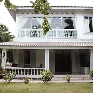 The Legend Maeklong Samut Songkhram Exterior photo