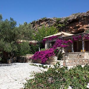 Kripia Holiday Villas Kardamyli Exterior photo