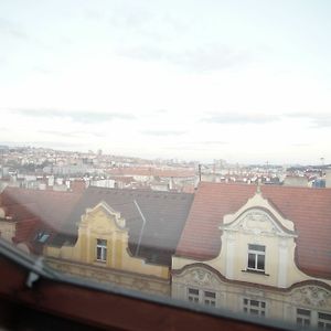 Attic Flat With Amazing Terrace Praga Exterior photo