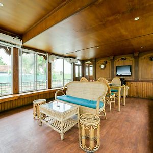 Oyo 13589 Houseboat My Trip Deluxe 4 Bhk Private Alappuzha Exterior photo