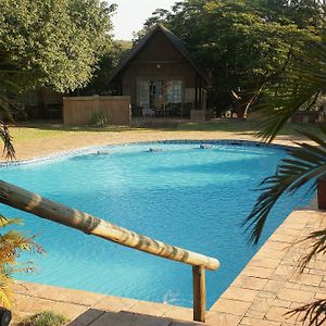 Hippo Pools Resort Mica Exterior photo