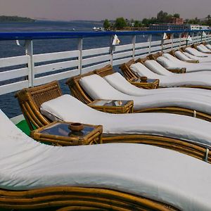 Nile Cruise Luxor Aswan 3,4 And 7 Nights Exterior photo