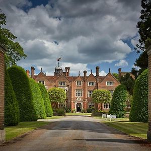 Great Fosters - Near Windsor Egham Exterior photo