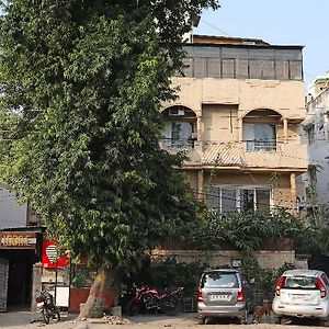 Oyo 1219 Hamilton Hotel Delhi (National Capital Territory of India) Exterior photo