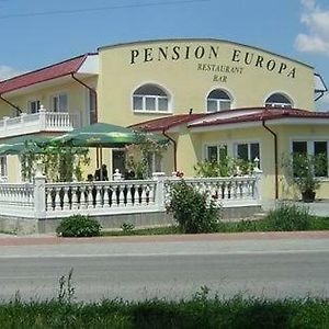 Penzion Europa Diakovce Exterior photo