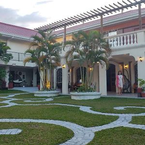 Casa Familya Batac Exterior photo