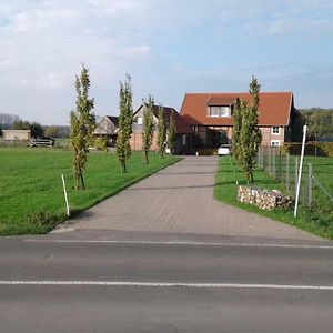 Gemuetliche Ferienwohnung, Laendlich Und Stadtnah, Ruhig Gelegen Rheda-Wiedenbrück Exterior photo