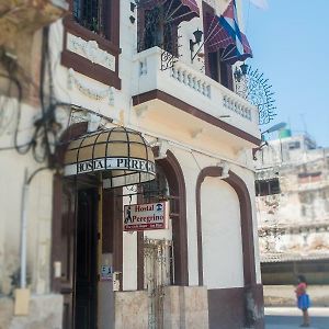 Hostal Peregrino Consulado Havana Exterior photo