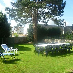 Gite "Les Pieds Dans Le Sable" Grandcamp-Maisy Exterior photo