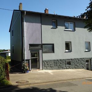 "Baerenhaus" Ferienwohnung Püttlingen Exterior photo