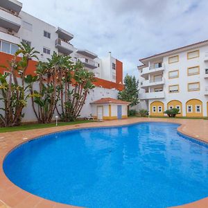 Apartamento de 100 m2 com 2 quarto(s) e 2 casa(s) de banho(s), na área São Sebastião Lagos Exterior photo