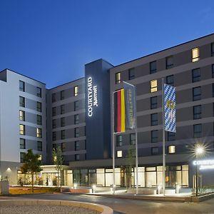 Courtyard By Marriott Oberpfaffenhofen Munich South Gilching Exterior photo