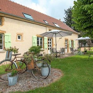 Gite Domaine De La Guinchere L'Hopital-le-Mercier Exterior photo