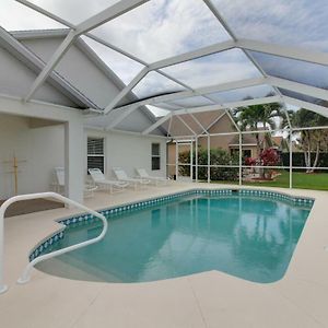 A Seaglass Escape Fort Myers Exterior photo