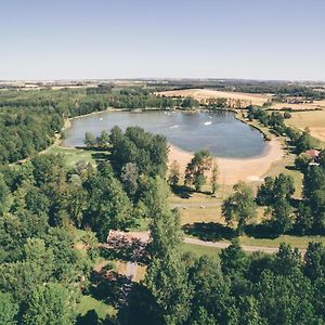 Terres De France - Moncontour Active Park Moncontour (Vienne) Exterior photo