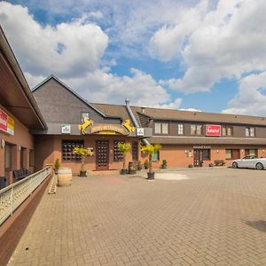 Hotel Kaiserhof Lehrte Exterior photo