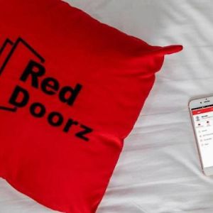 Reddoorz Near Museum Keraton Surakarta Surakarta (Solo) Exterior photo