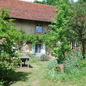 La Tour Marcilly-la-Gueurce Exterior photo