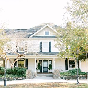 The Groome Inn Greensboro Exterior photo