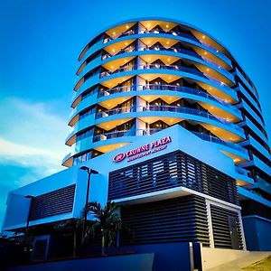 Crowne Plaza Residences Port Moresby, An Ihg Hotel Porto Moresby Exterior photo
