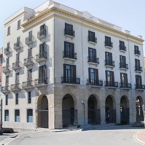 Port Plaza Apartments Tarragona Exterior photo