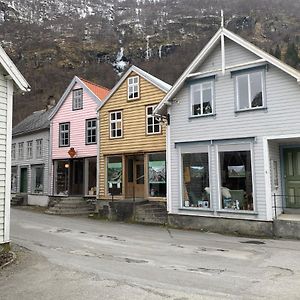 Old Town Boutiqe Apartments/ Gamle Laerdalsoyri Boutique Leiligheter Exterior photo