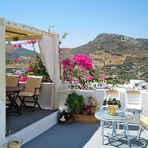 Welcoming House In Skyros With Mountain View Exterior photo