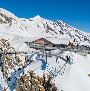 Berggasthaus First - Only Accessible By Cable Car Grindelwald Exterior photo