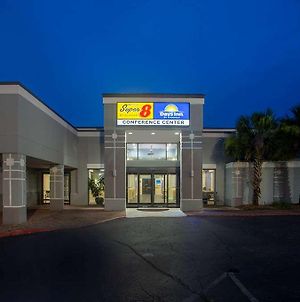Super 8 By Wyndham Mobile I-65 Exterior photo