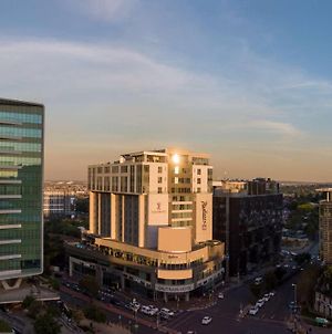 Radisson Blu Gautrain Hotel, Sandton Johannesburg Joanesburgo Exterior photo