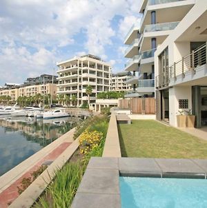 Outstanding V&A Marina Waterfront Apartment Cidade Do Cabo Exterior photo