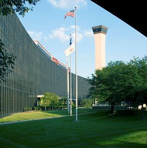 Hilton Chicago O'Hare Airport Rosemont Exterior photo